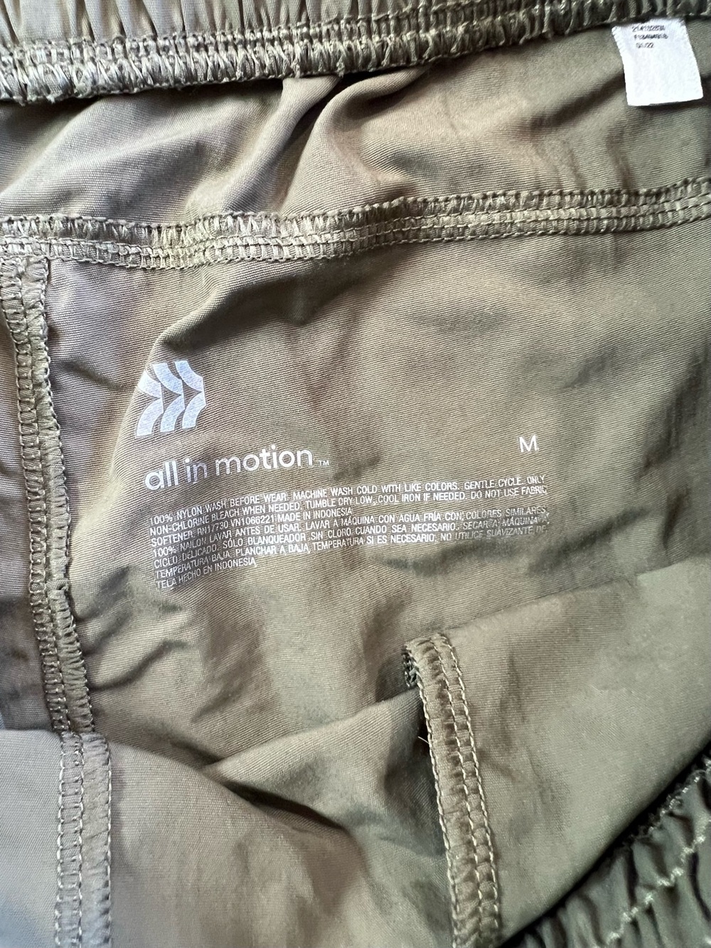 All in Motion Women’s Olive Green Athletic Running Shorts Size Medium - Picture 3 of 5